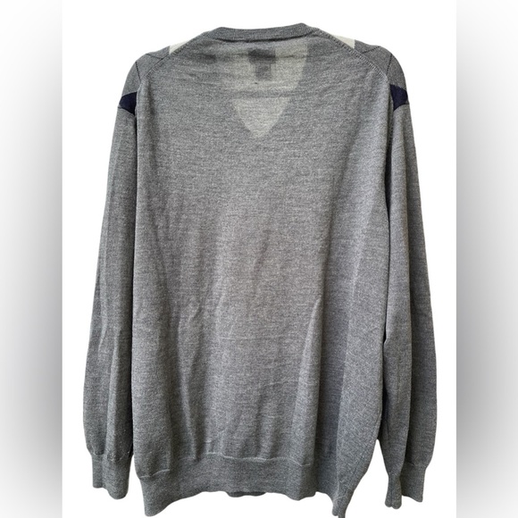 💠🔥Jos. A Bank 100% Merino Wool argyle sweater.  Lightweight and quality! - Picture 2 of 6